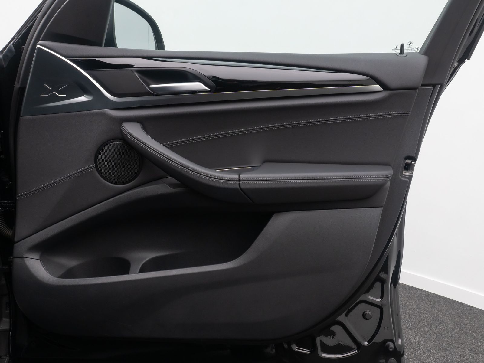 Fahrzeugabbildung BMW X3 xD30d Leder Memory DAB Kamera Sportsitz18Zoll