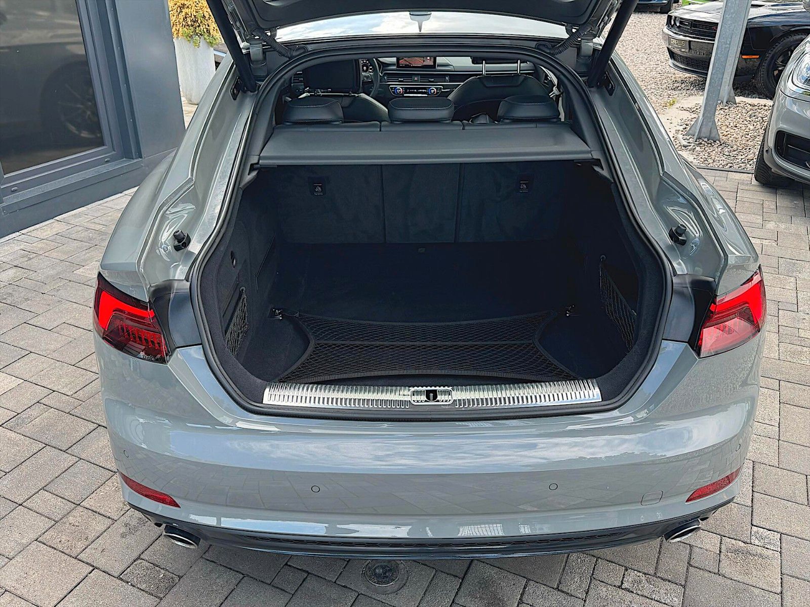 Fahrzeugabbildung Audi A5 40 TFSI S-Line Sport Carbon *ACC*Pano*LED*B&O