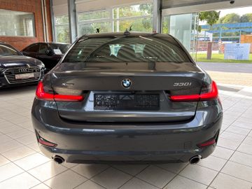 BMW 330 - 5