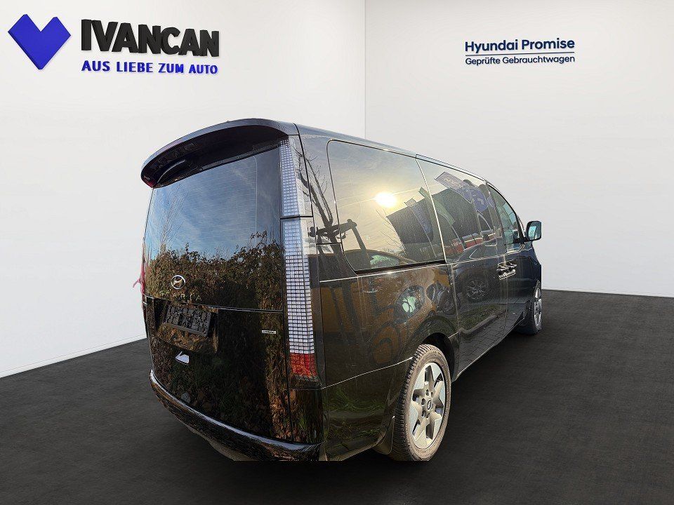 Fahrzeugabbildung Hyundai Staria 2.2 CRDi Prime 4WD (9-Sitzer) Staria 2.2