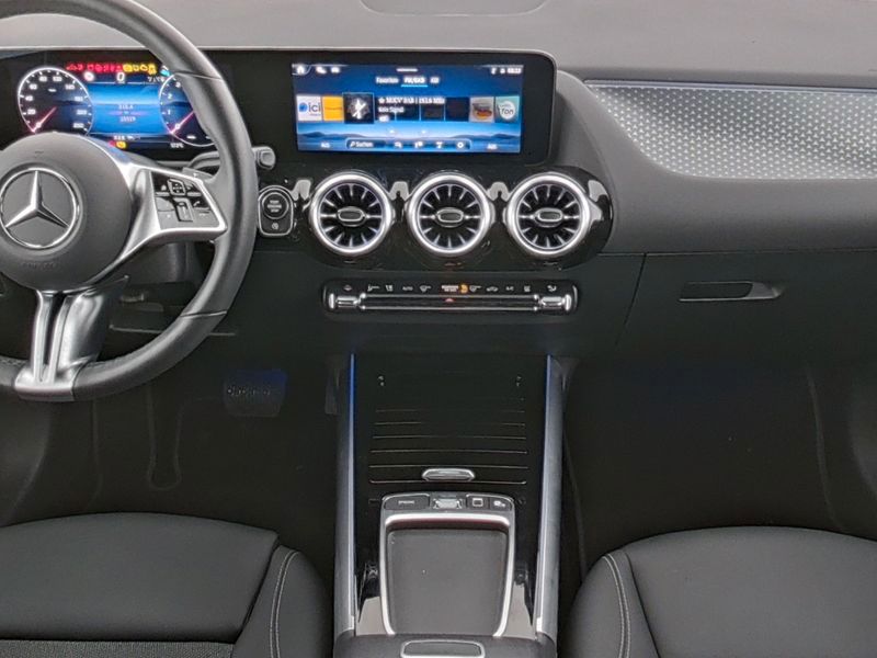 Fahrzeugabbildung Mercedes-Benz B 200 PROGRESSIVE+AHK+PANO+STNDHZ+NIGHT+LHZG+LED