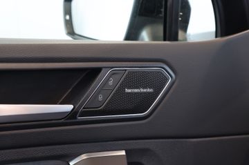 Volkswagen Tiguan R 2.0 TSI 4M HK+AID+ACC+SIDE+MATRIX+19"