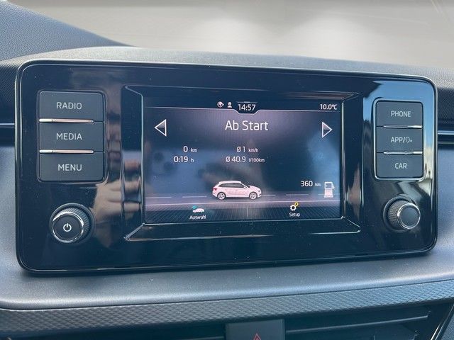 Fahrzeugabbildung SKODA Scala 1.0TSI Active LED+SPURHALTE+BT+USB+++