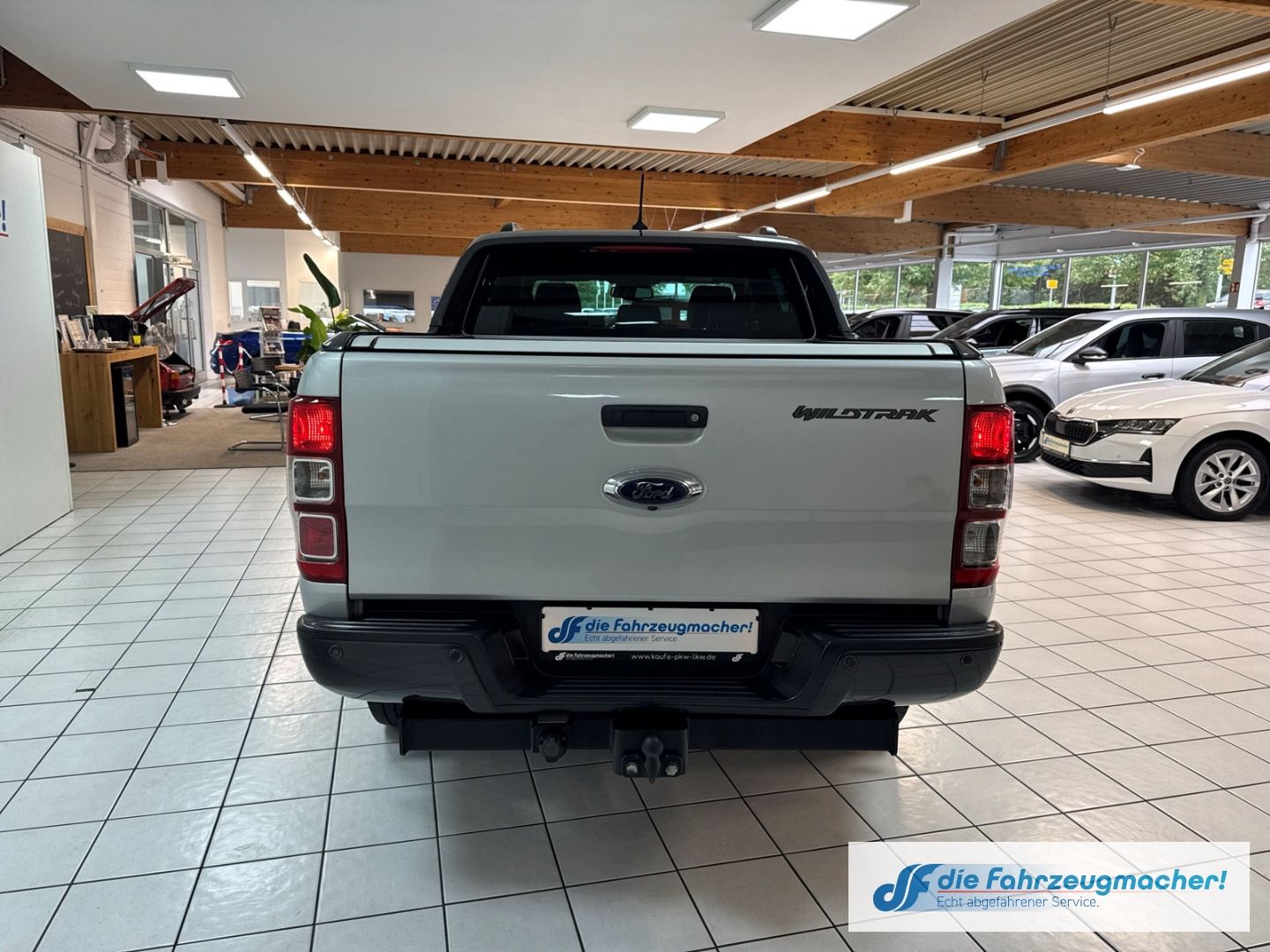Fahrzeugabbildung Ford Ranger Wildtrak DOKA 212PS 4x4 AHK Navi Leder LE