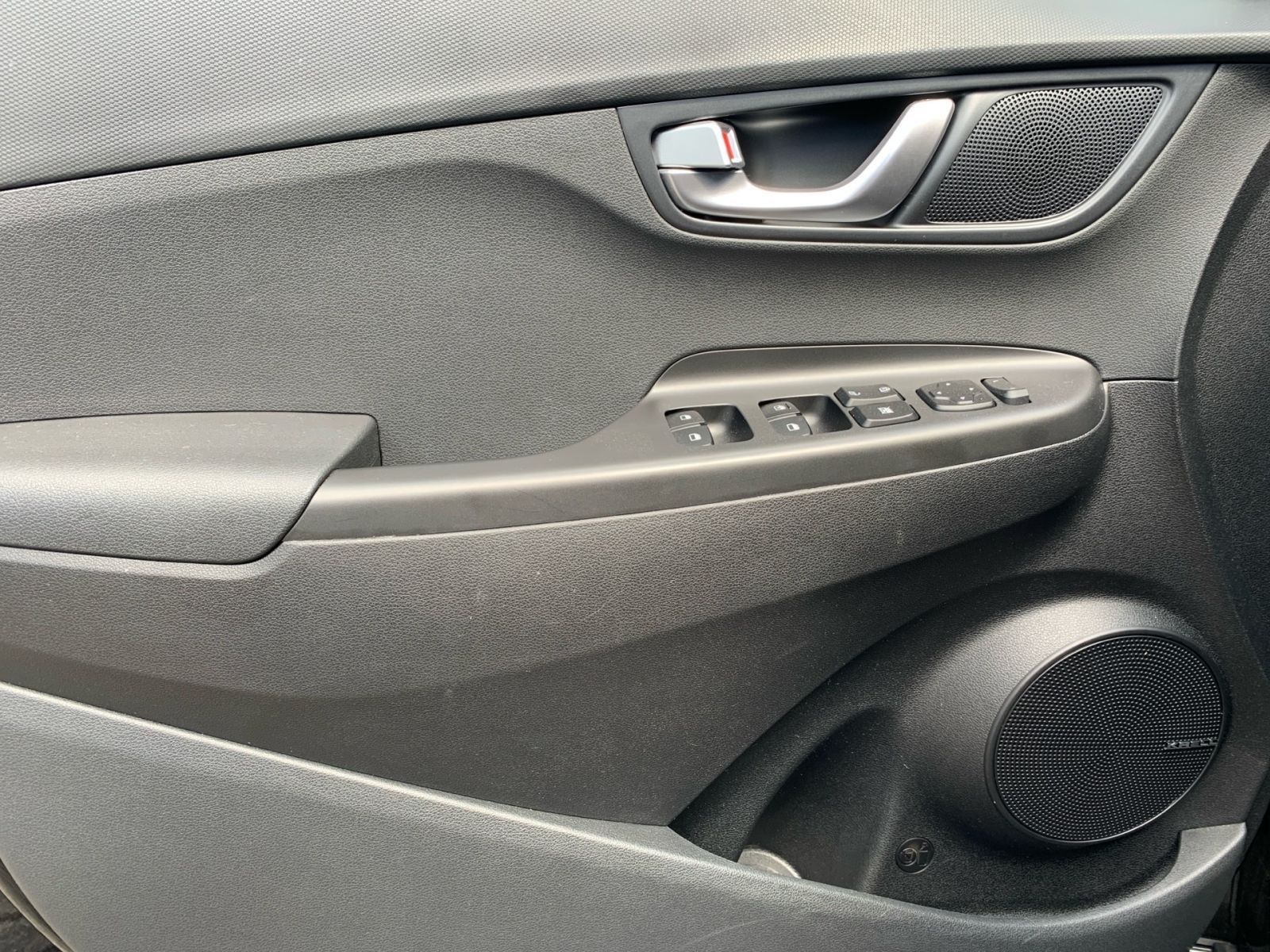 Fahrzeugabbildung Hyundai KONA Edition 30+ 11 kW Navi 1Hd