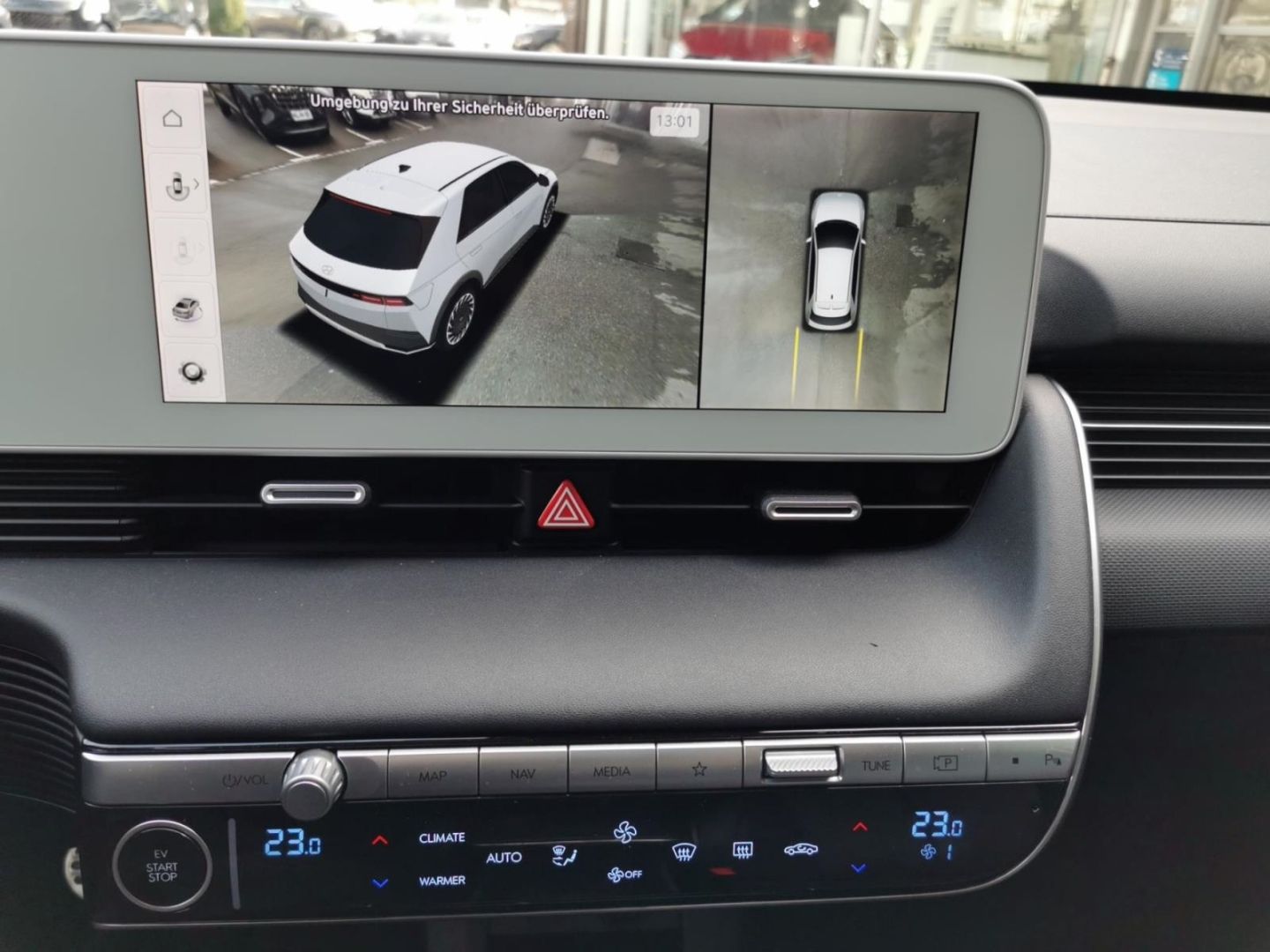 Fahrzeugabbildung Hyundai IONIQ 5 Uniq Elektro HUD Navi Digitales Cockpit