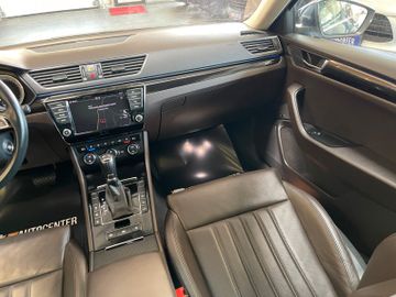 Skoda Superb Lim. L&K *Pano*Xenon*Kamera*