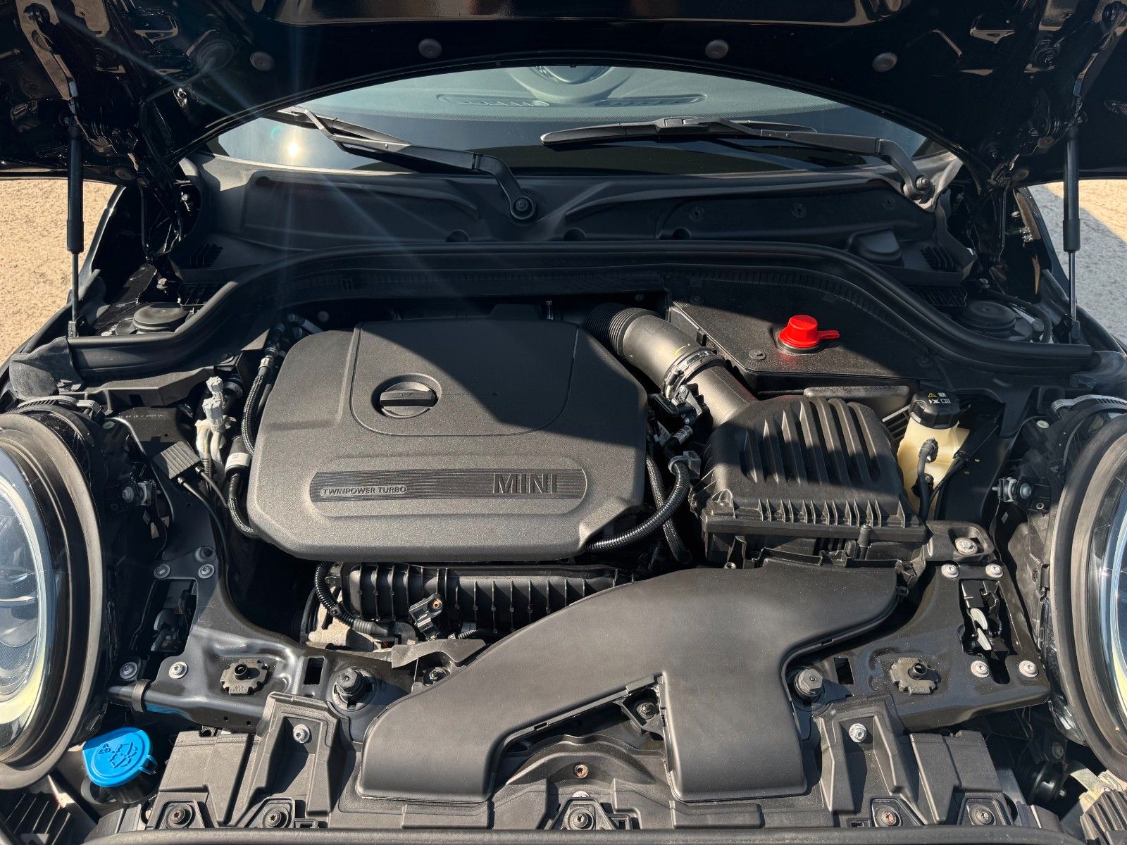 Fahrzeugabbildung MINI Cooper Cabrio Autom. Essential Trim Temp PDC SHZ