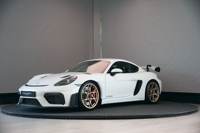 Porsche Cayman GT4 RS