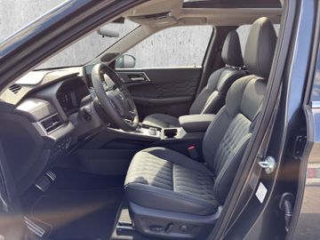Mitsubishi Outlander Plug-In Hybrid TOP 2.4 AHK+360+HUD+AWR