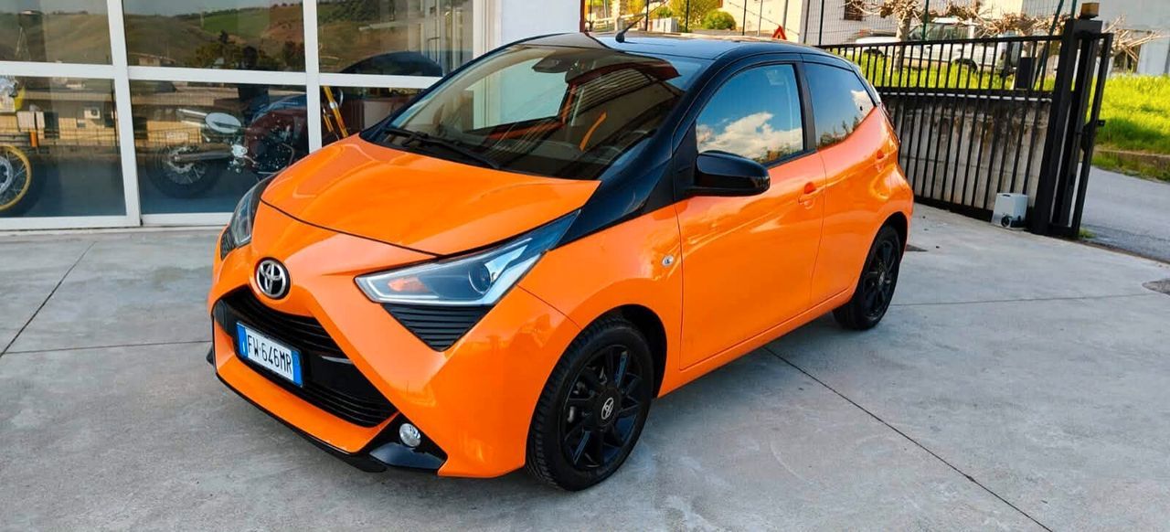 TOYOTA Aygo