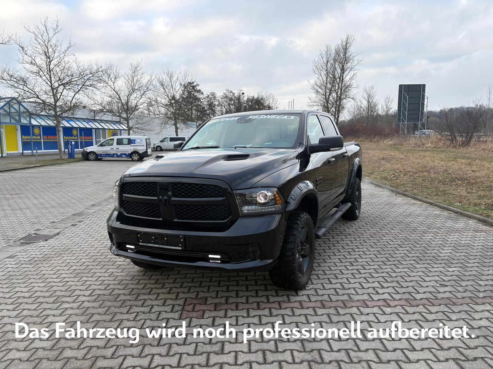 Dodge RAM 4X4 Basis 5.7 V8