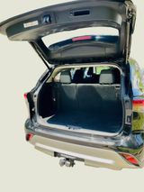 Toyota Highlander 2.5 Hybrid AWD-i Luxury - Toyota Highlander: Allradantrieb