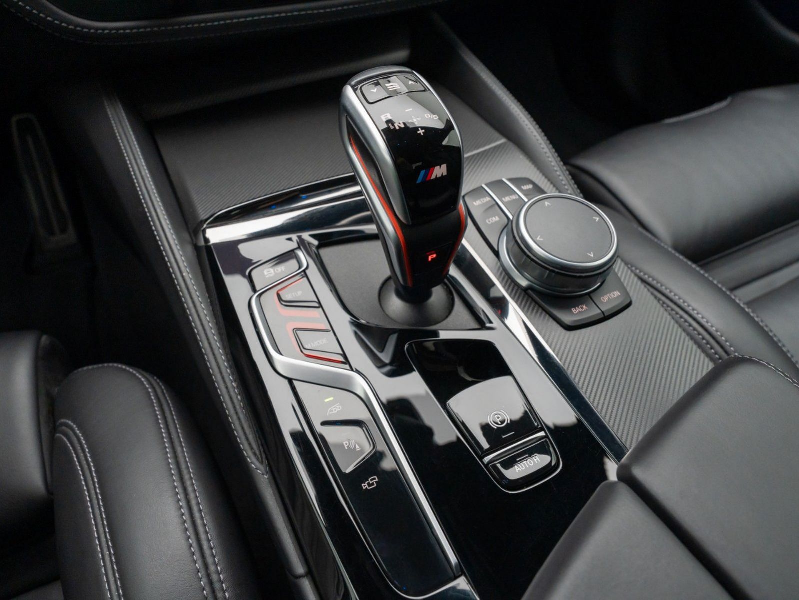 Fahrzeugabbildung BMW M5 Competition M Driver´s Laser B&W Mega-VOLL!!!