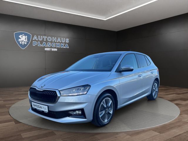 Skoda Fabia 1.5 TSI DSG Selection KAMERA*CAR-PLAY*SHZ