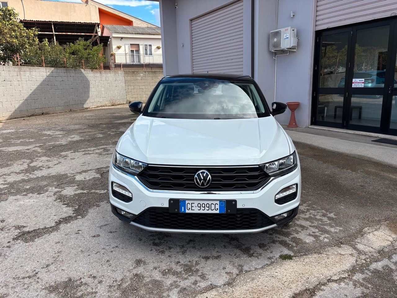 Volkswagen T-Roc 2.0 TDI SCR 150 CV DSG km87.000 imagem 2