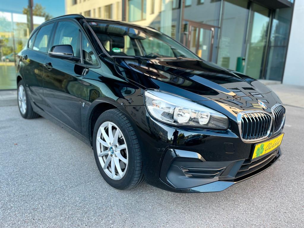 BMW 225