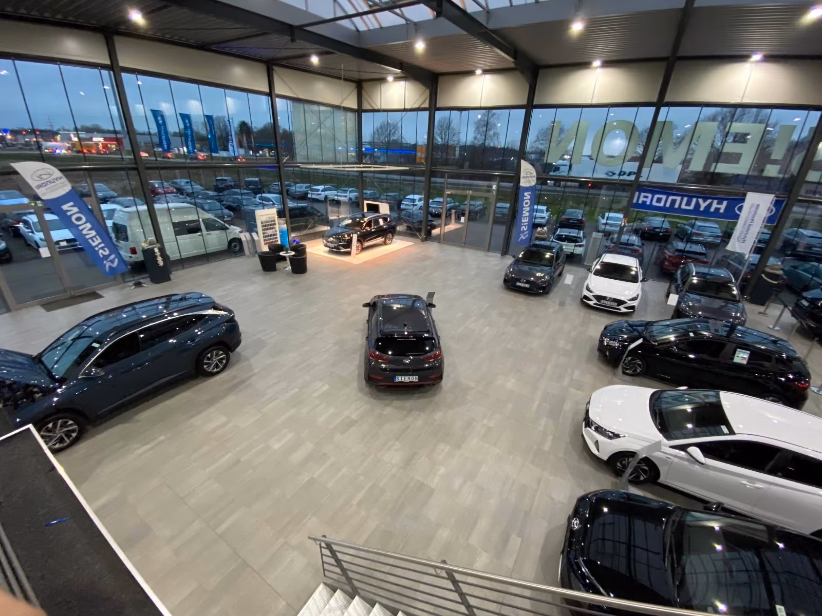 showroom-image-main