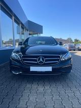 Mercedes-Benz E 220 d T Autom. -8-fach bereift  - Mercedes-Benz E 220 Gebrauchtwagen in Mannheim