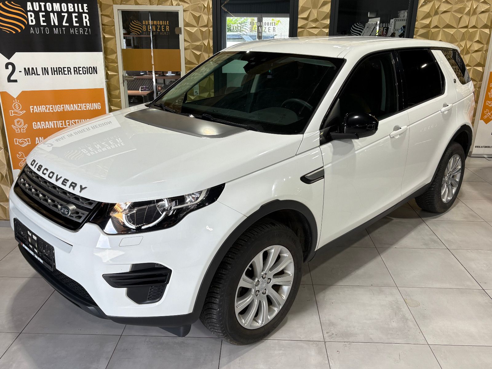Fahrzeugabbildung Land Rover Discovery Sport Pure/PDC/SHZ/KLIMA/SPURHALTEASS.