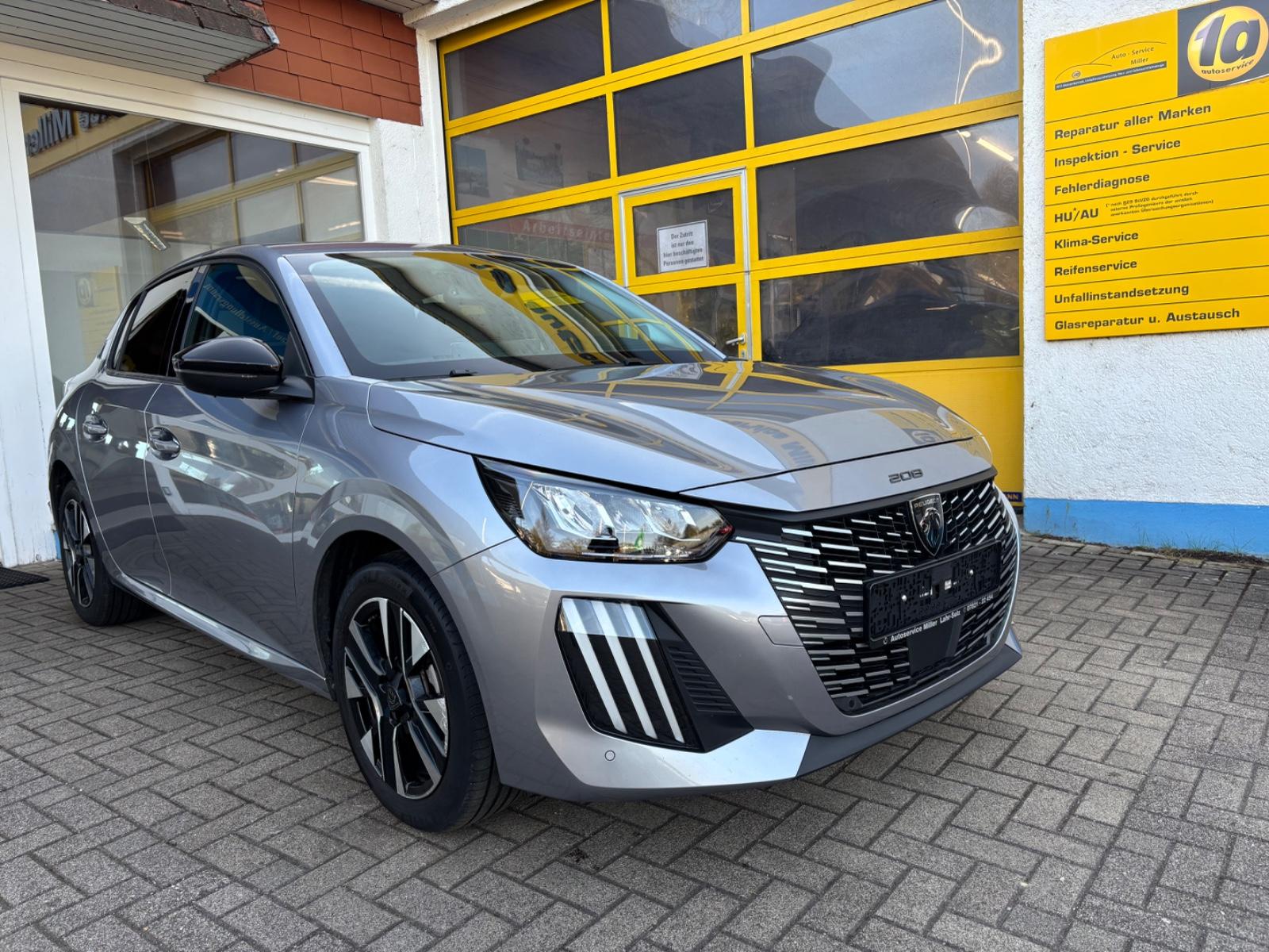 Peugeot 208 Hybrid 100 Allure 1. HAND AUTOMATIK NAVI LED