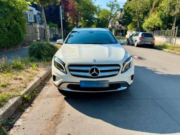 صورة 8 لـ 2014 Mercedes-BENZ GLA