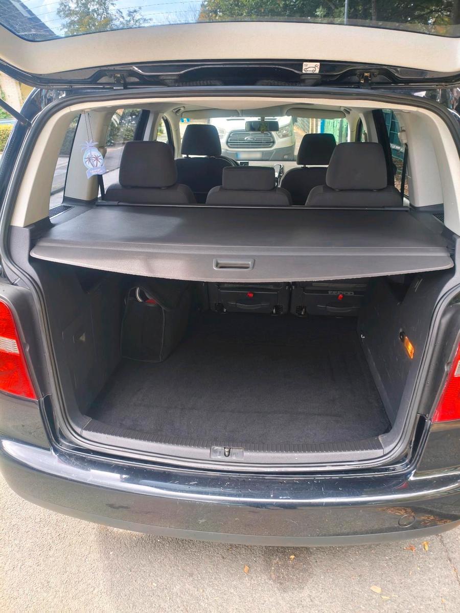 Volkswagen Touran 2006 — photo 9