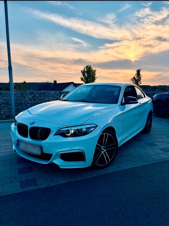 Image of BMW 218