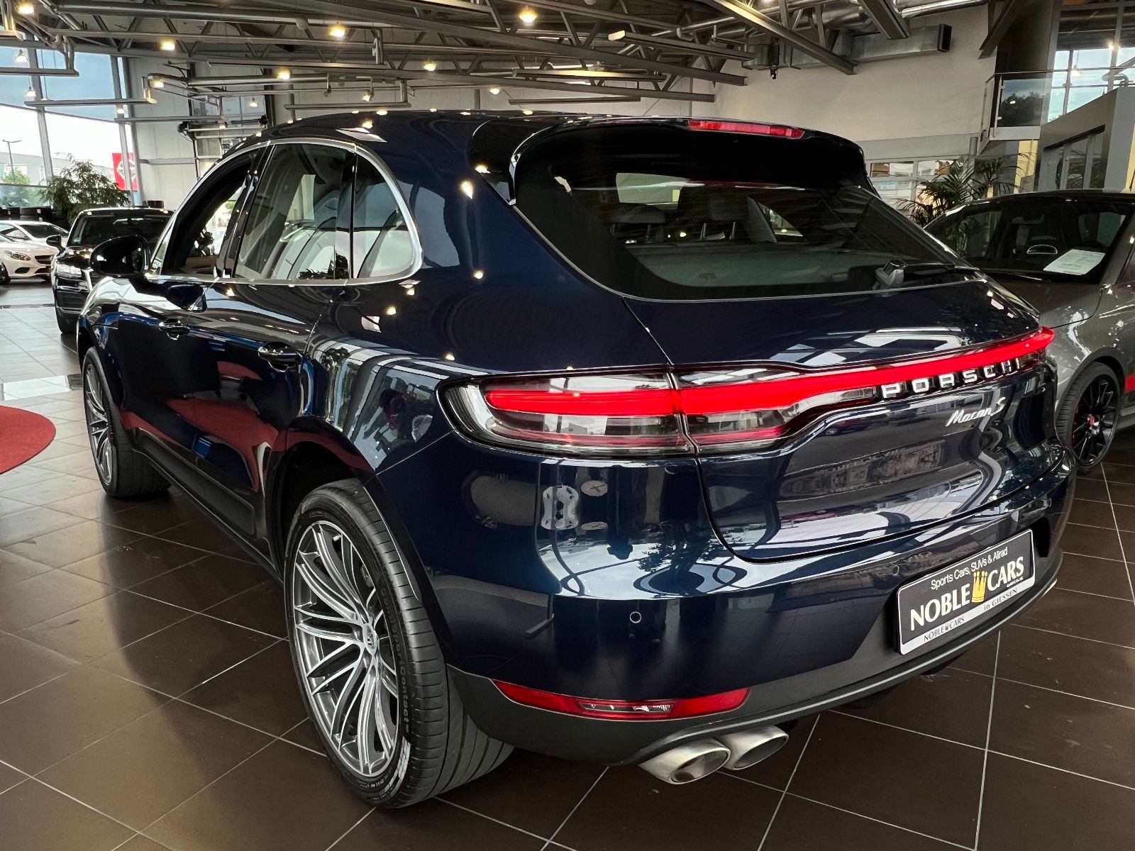 Fahrzeugabbildung Porsche Macan S Allrad PANO NAVI BOSE 21''