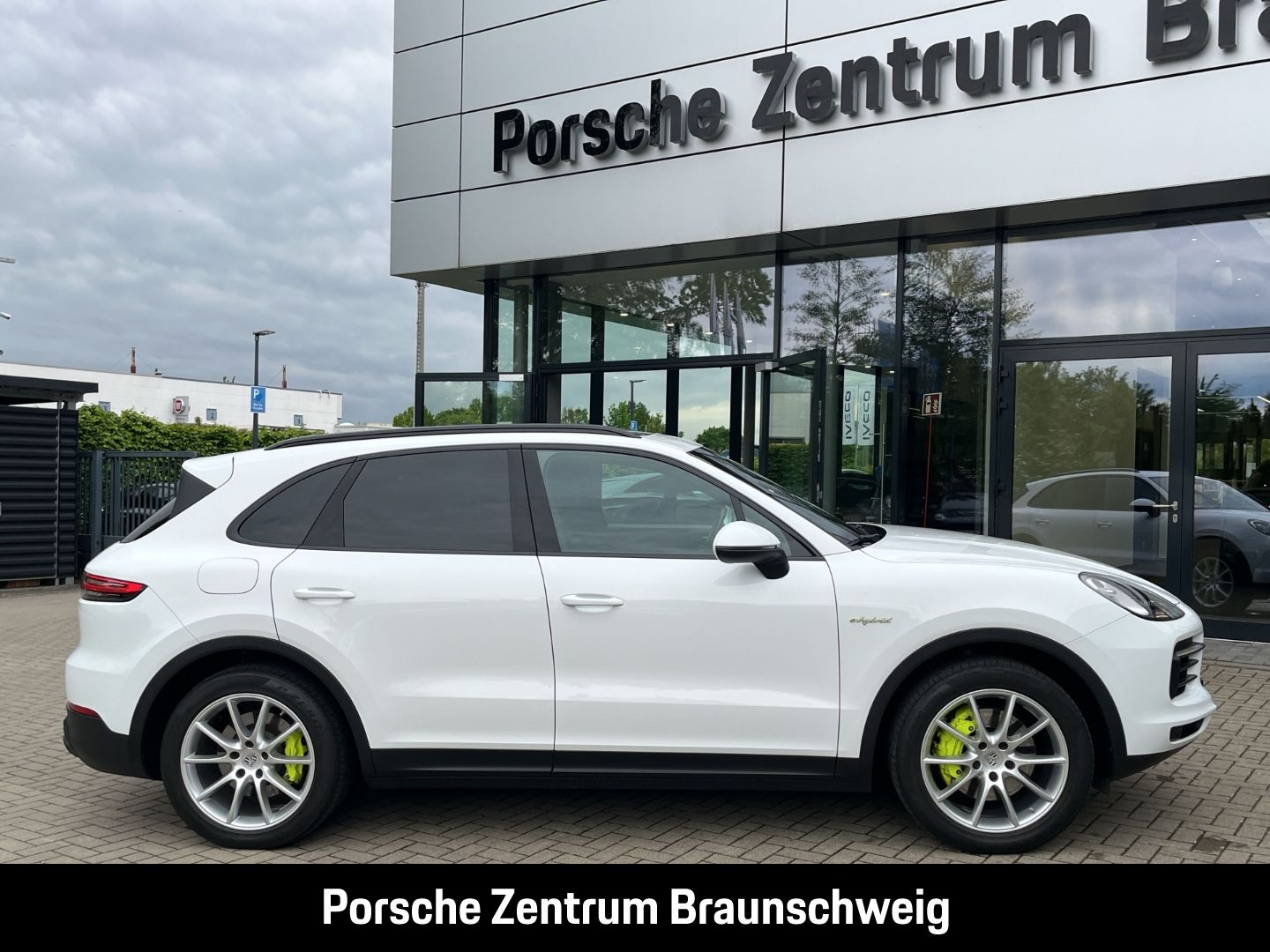 Porsche Cayenne E-Hybrid Sportabgas BOSE Luftfederung foto 24