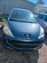 Peugeot 207 Benzin - Peugeot 207 in Erfurt