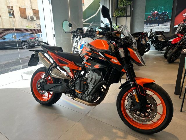 KTM 890 DUKE GP 2023