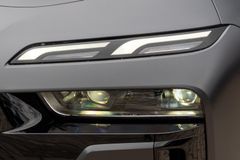 BMW M760 – 8 / 30