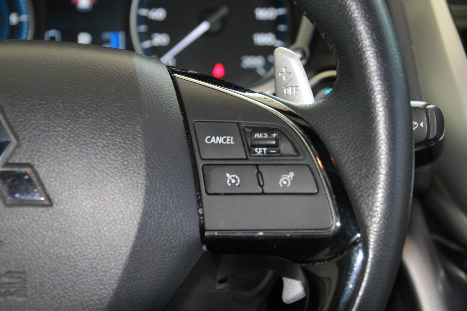 Fahrzeugabbildung Mitsubishi Eclipse Cross Plus Hybrid 4WD