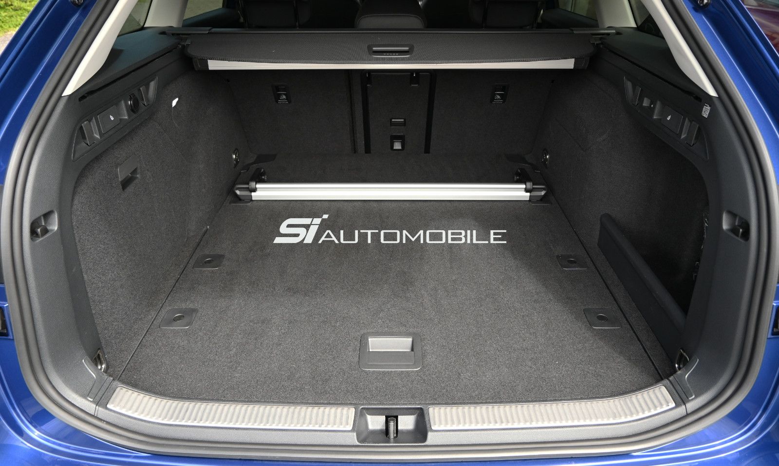 Fahrzeugabbildung SKODA Superb 2.0 TDI L&K Combi °ACC°AHK°HUD°STHZG°360°