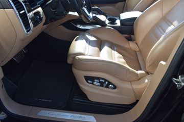 Porsche Cayenne - 10