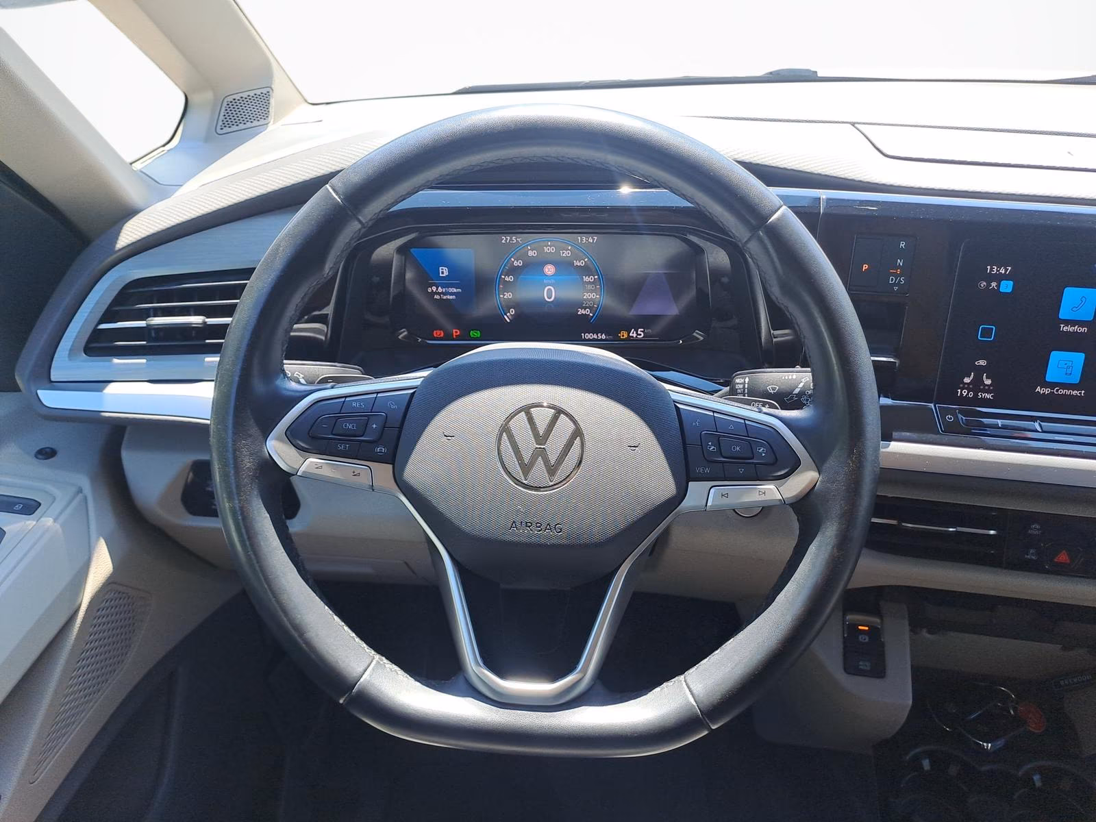 Volkswagen T7 Multivan Edition 2.0 TDI+150PS+AHZV+Klima+PDC