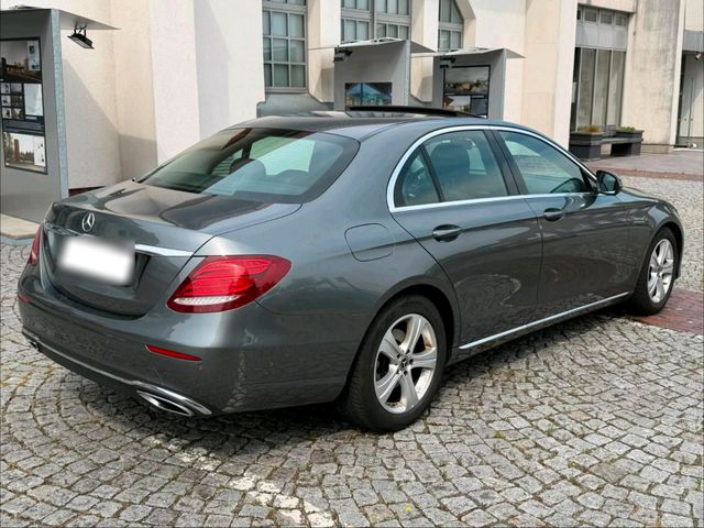 MERCEDES-BENZ Mercedes - Benz E220 D Avantgarde 9G Troni...