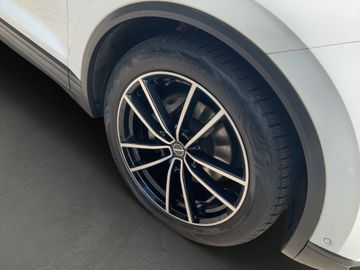 Volkswagen Touareg - 7