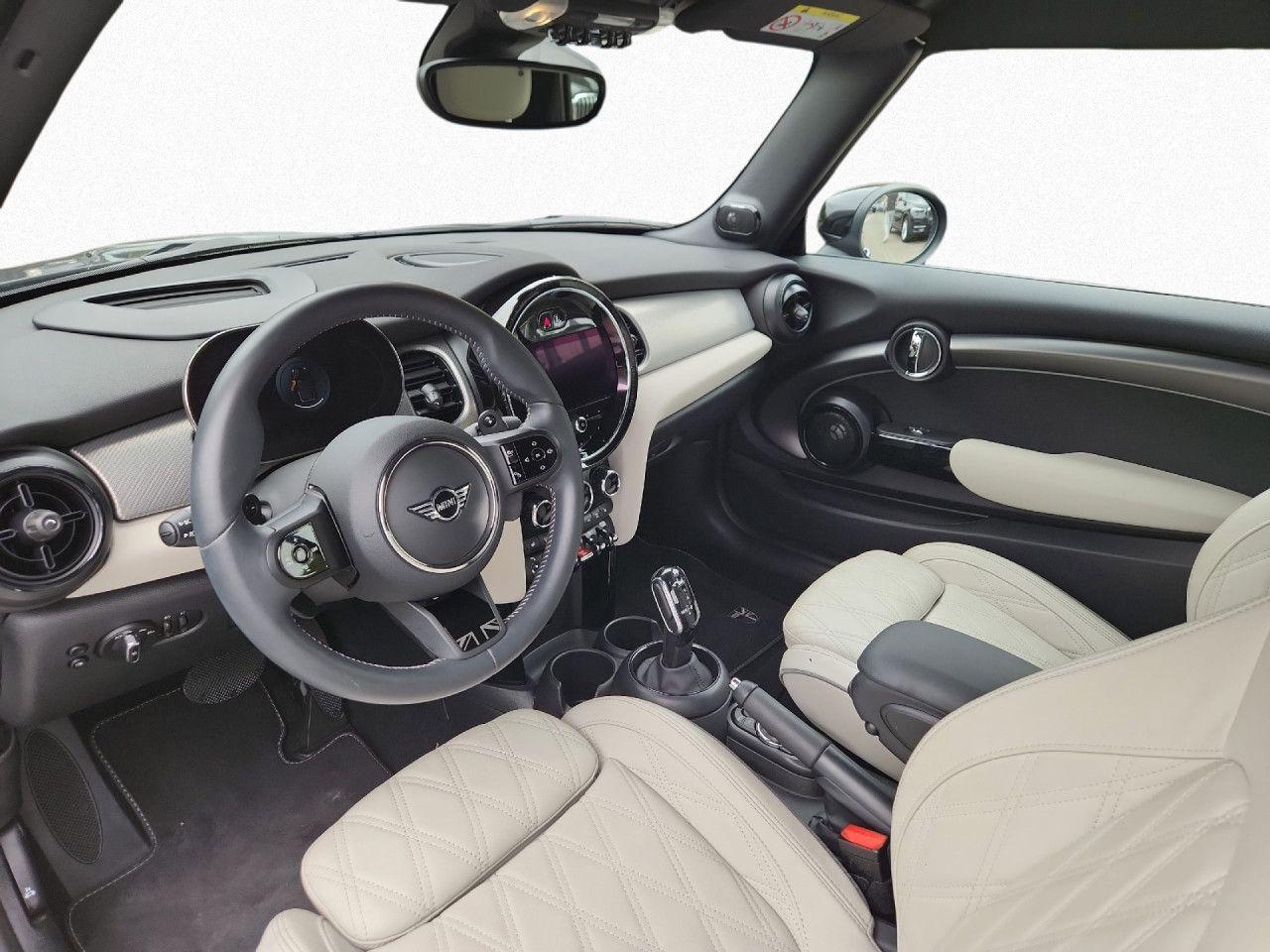 MINI Younique Trim LED DA HUD H/K Kam Bluetooth Navi