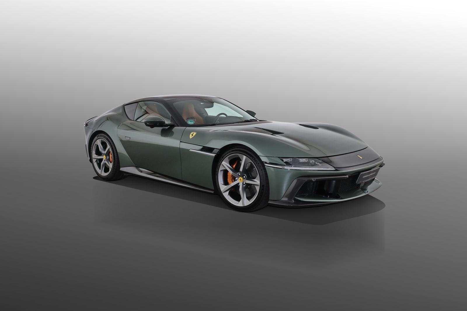 Ferrari 12 Cilindri Carbon | Pano |