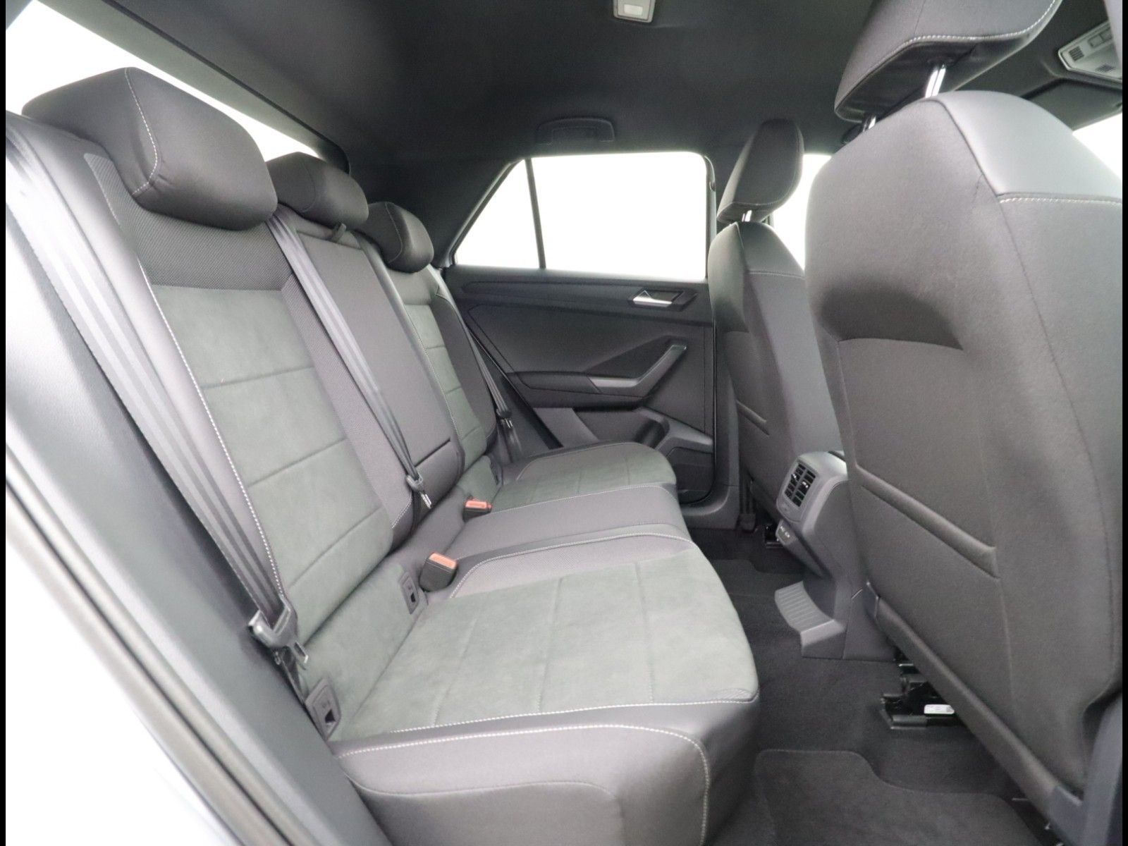 Volkswagen T-Roc - Bild 7