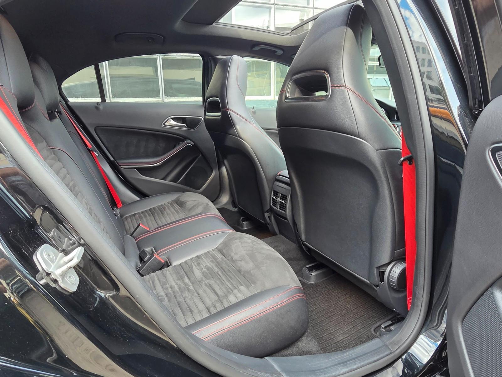 Mercedes-Benz A 250 4Matic Sport/AMG-LINE