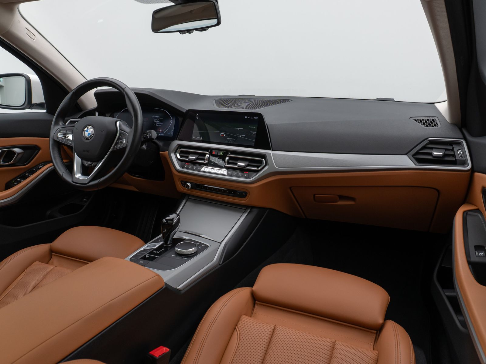 Fahrzeugabbildung BMW 320d xD Alarm DAB Standhzng Panorama Sportsitz