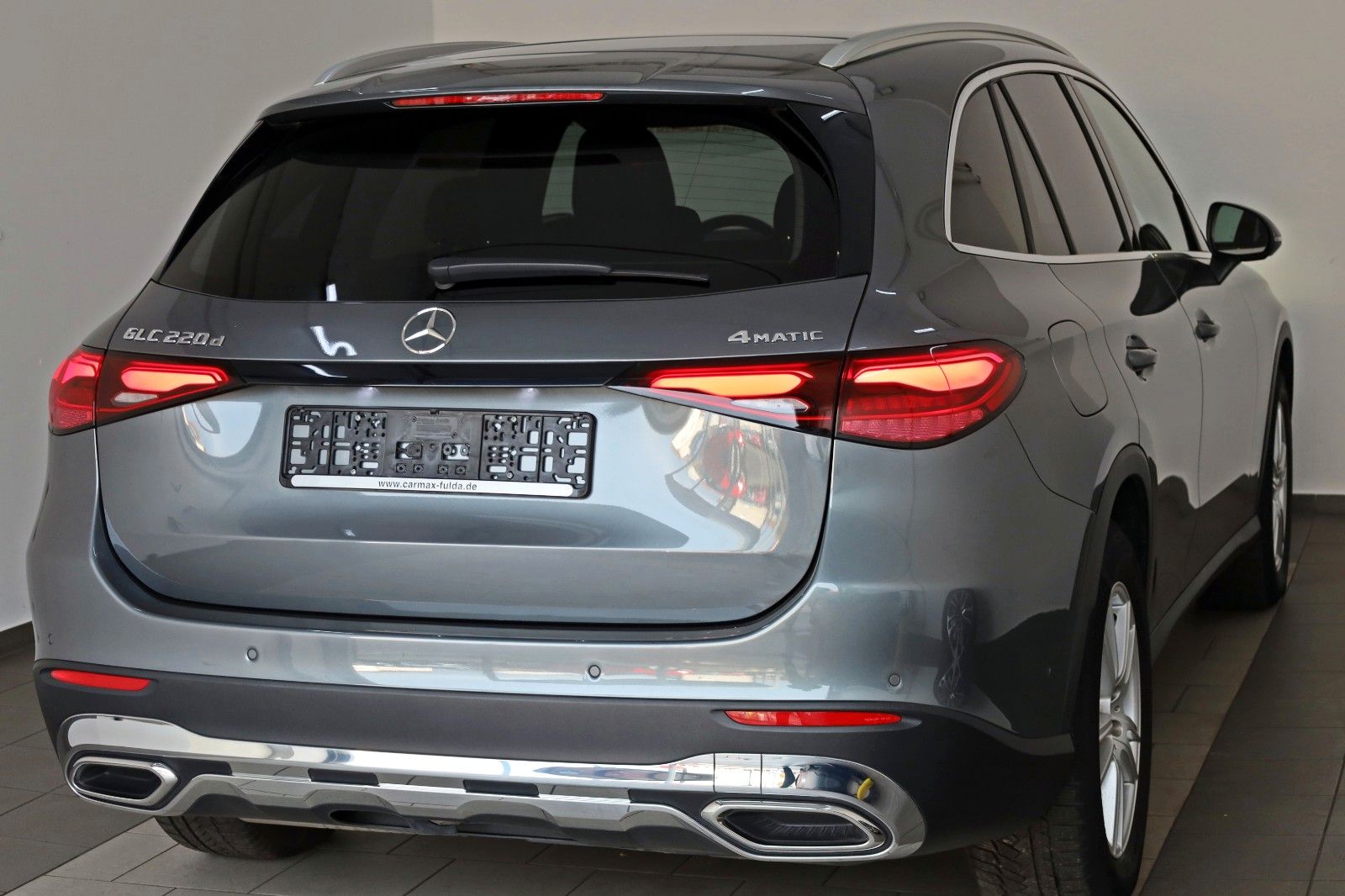 Fahrzeugabbildung Mercedes-Benz GLC 220d 4M Avantgarde,Leder,Navi,ACC,ParkPak+WR