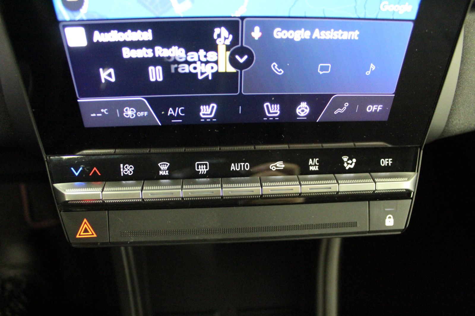 Fahrzeugabbildung Renault Captur TCe 115 KISS Sondermodell *Winter-Pak*Nav