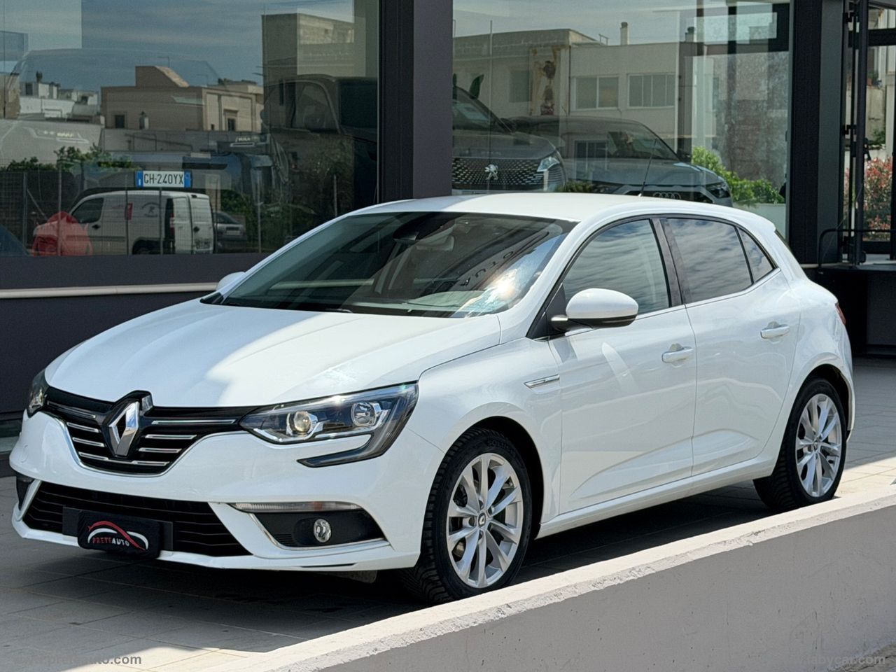 RENAULT ANDERE