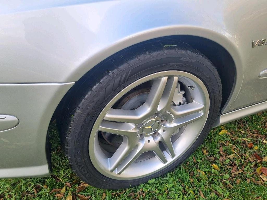 Mercedes-Benz E 55 AMG