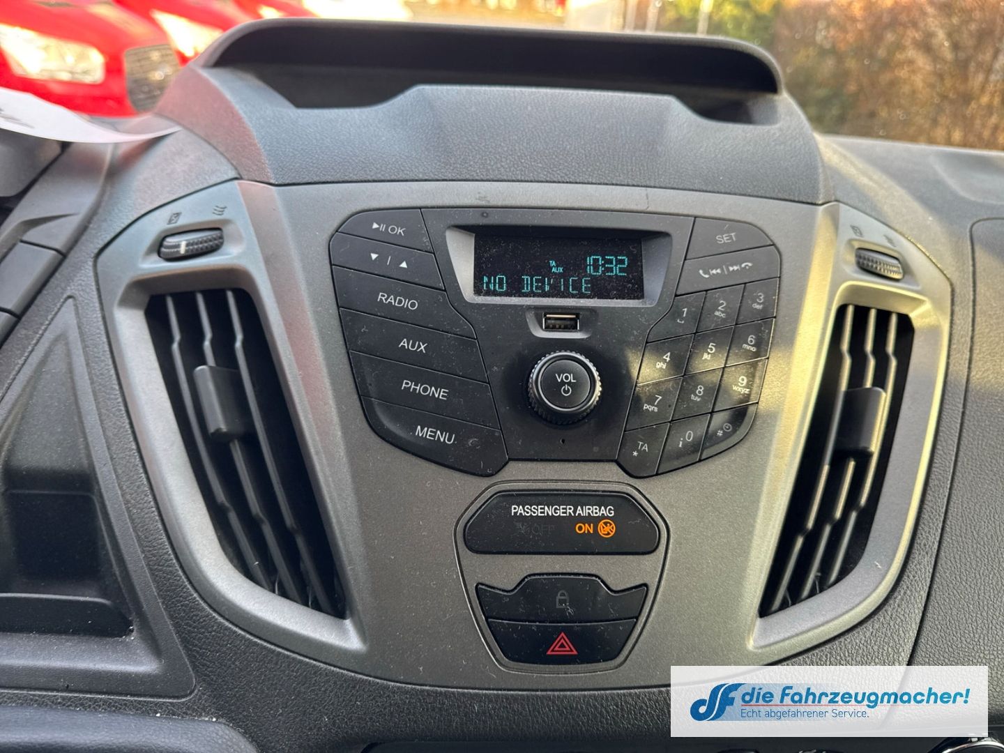 Fahrzeugabbildung Ford Transit Custom Tourneo 300 L1 *4114 *EXPORT