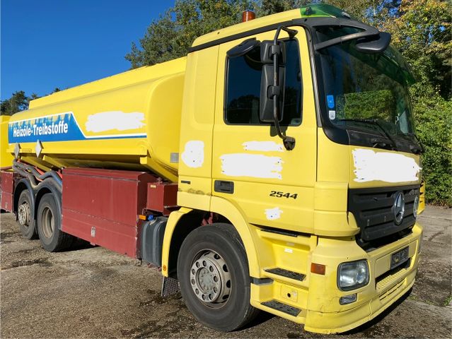 Mercedes-Benz Actros 2544 MP2